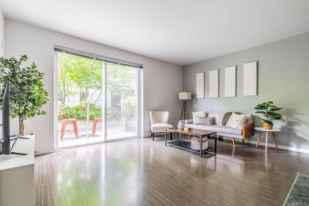 One Bedroom Luxury Apartment Seattle Exterior foto